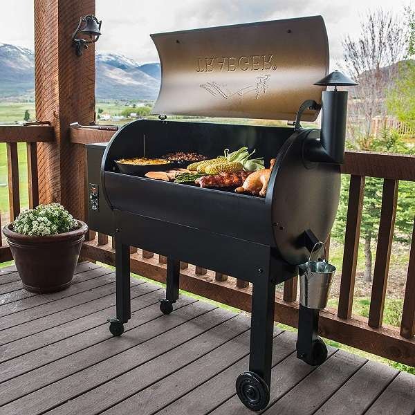Z grills ZPG-700d vs Traeger TFB65LZBC Z grills ZPG-700d vs Traeger TFB65LZBC